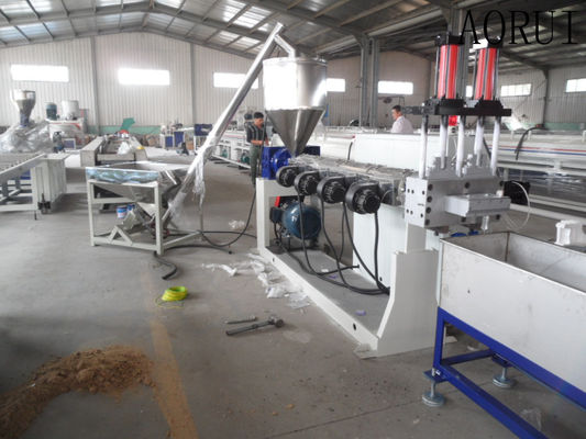 Vòng nước Tái chế Chai Flakes Granule Máy ép màng giặt 20-100KW
