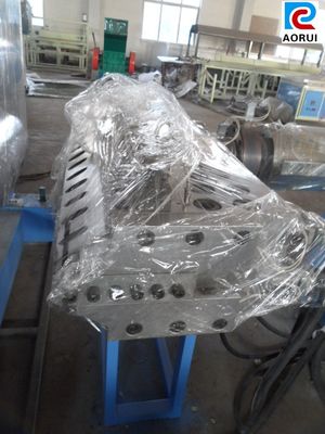 Giá tốt. Dây chuyền sản xuất mẫu xây dựng WPC hiệu quả cao, máy tạo mẫu WPC trực tuyến