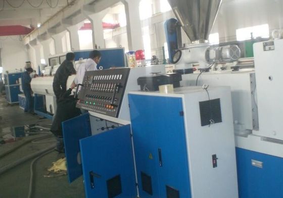 Giá tốt. Máy đùn ống nhựa trục vít đơn 50HZ, dây chuyền sản xuất ống PE CE UL CSA trực tuyến