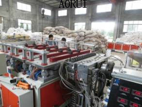 Giá tốt. Máy tạo bọt PVC Máy điều khiển PLC cho nhà bếp, dây chuyền sản xuất bảng PVC trực tuyến