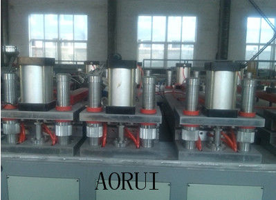 Giá tốt. Máy tạo bọt xốp WPC PVC tái chế cho mẫu xây dựng trực tuyến