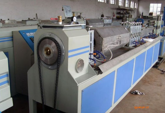 Giá tốt. Dây chuyền sản xuất ống nhựa tốt nhất Trung Quốc, dây chuyền sản xuất ống tăng cường xoắn ốc carbon carbon trực tuyến