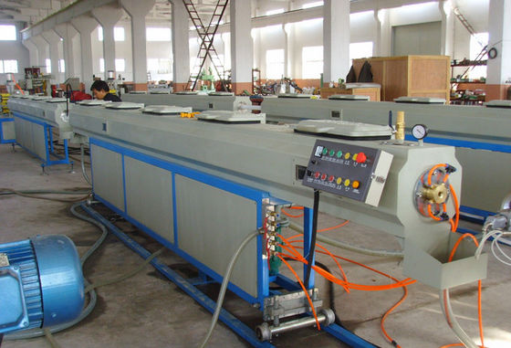 Giá tốt. Dây chuyền sản xuất ống nhựa nóng / lạnh nước nhựa PPR trực tuyến