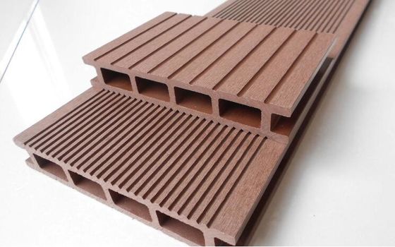 Giá tốt. PVC mái Polyurethane Máy bọt Pallet gỗ cho quảng cáo Buidling trực tuyến