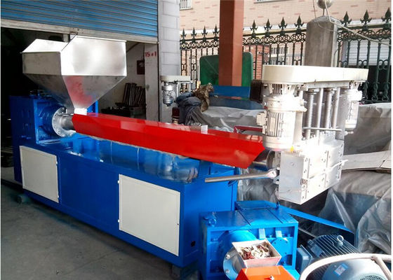 Giá tốt. Chất thải nhựa tái chế Hạt làm cho máy đùn trục vít đôi Động cơ Siemens trực tuyến