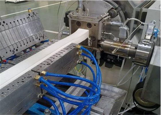 Giá tốt. Dây chuyền ép đùn nhựa Aorui, PVC Cửa sổ tấm trần trực tuyến