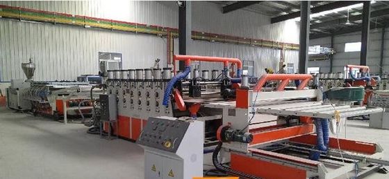 Giá tốt. Máy đùn nhựa Gỗ Máy ép đùn nhựa tổng hợp / Máy làm sàn trực tuyến
