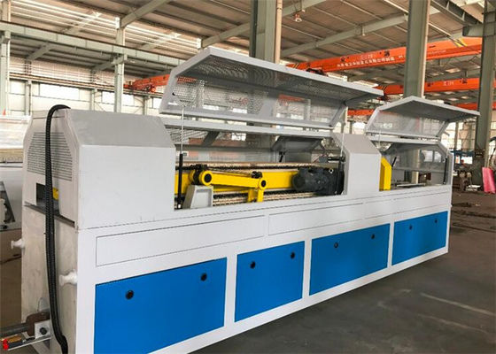 Giá tốt. Máy đùn hồ sơ cửa PVC 150kg / H Máy làm hồ sơ WPC 22kw trực tuyến