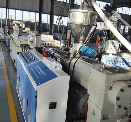 Giá tốt. Dây chuyền sản xuất bảng WPC PVC tạo bọt cho nguồn điện bằng nhựa tái chế trực tuyến