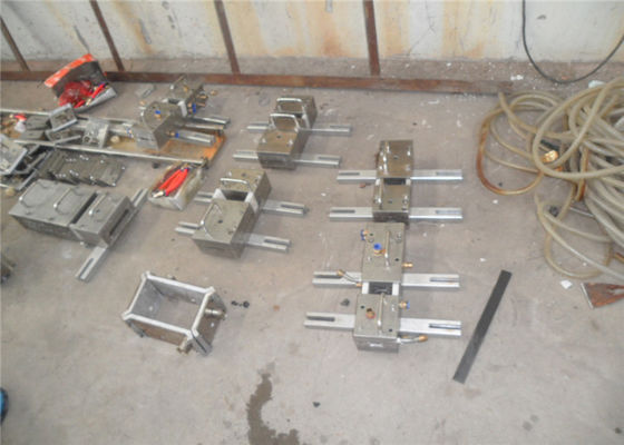Giá tốt. Tấm nhựa rỗng Hồ sơ đùn dòng Máy ép nhựa hồ sơ cho bảng cửa trực tuyến