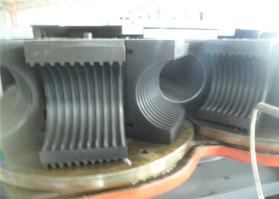 Giá tốt. Đường xăng ống nhựa gốm đơn tường PP PE PVC ống làm máy trực tuyến