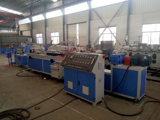 Giá tốt. Dây chuyền ép đùn nhựa hồ sơ, vật liệu tái chế PVC Máy ép đùn hồ sơ trực tuyến