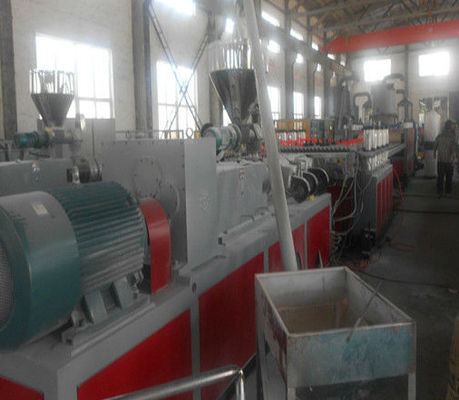 Giá tốt. Dây chuyền sản xuất ván WPC 1220mm cho xây dựng, máy trang trí WPC trực tuyến