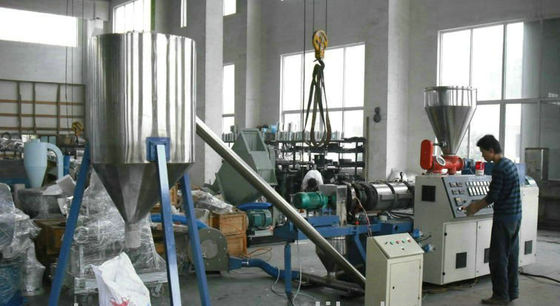 Giá tốt. Dây chuyền ép đùn nhựa PVC nóng cắt, PVC Pelletizer Máy đùn trục vít đôi trực tuyến