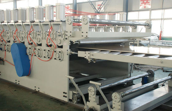 Giá tốt. Tái chế PVC WPC CELUKA Máy tạo bọt, Máy ép bọt WPC Skinning trực tuyến