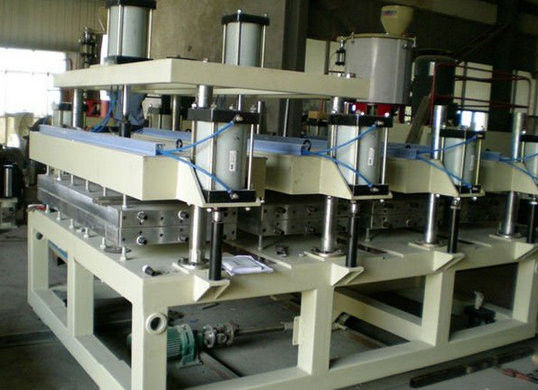 Giá tốt. PVC Board Board Máy, Máy làm Bọt cho Kệ / Tủ trực tuyến