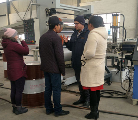 Giá tốt. PVC WPC Lớp vỏ làm cho máy tạo bọt, Dây chuyền sản xuất ván nhựa nội thất WPC trực tuyến