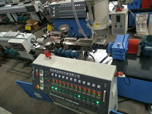 Giá tốt. Dây chuyền ép đùn ống nước PE ba màu với động cơ Siemens, 380V 50HZ trực tuyến