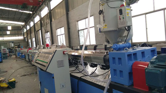Giá tốt. Dây chuyền sản xuất ống nhựa PE mát và nước nóng / Dây chuyền sản xuất ống nhựa PE ba màu trực tuyến