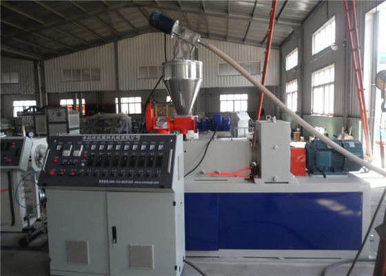 Dây chuyền đùn ống nhựa nước PVC Máy đùn ống dẫn điện 250kg / H