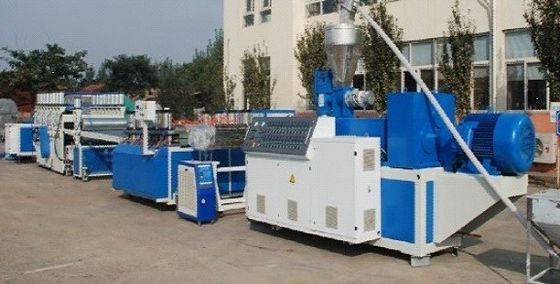 Giá tốt. Double Vít PVC Celluka Board Tấm ép đùn, Dây chuyền sản xuất bảng Wpc trực tuyến