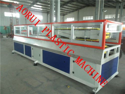 Giá tốt. PVC WPC Cửa sổ Cửa sổ ép đùn nhựa, PVC + Máy làm hồ sơ bột gỗ trực tuyến