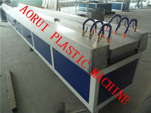 Giá tốt. PVC Wall Panel Dây chuyền ép đùn hồ sơ Wpc, Dây chuyền sản xuất hồ sơ Wpc trực tuyến