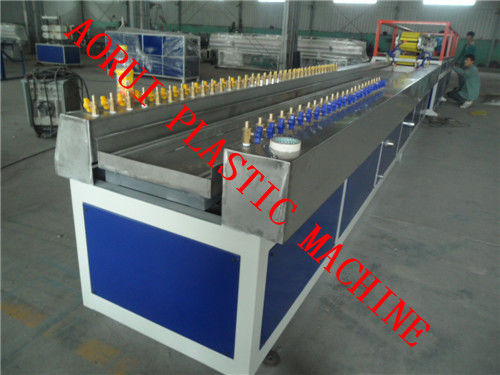 Giá tốt. Dây chuyền sản xuất hồ sơ nhựa WPC Cabin, máy hồ sơ băng ghế trực tuyến