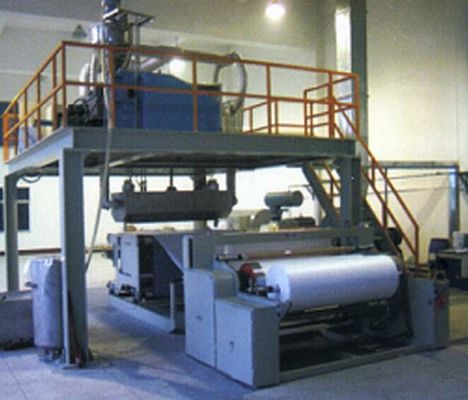 Giá tốt. Máy thổi đơn trục vít nóng chảy PP Máy dệt vải không dệt cho mặt nạ trực tuyến