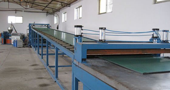 Giá tốt. Dây chuyền sản xuất ván nhựa PVC WPC, máy làm ván PVC đầu ra cao trực tuyến