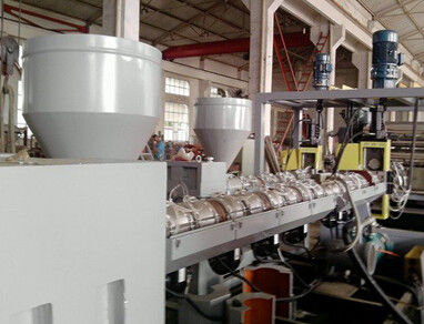Giá tốt. Dây chuyền sản xuất tấm xốp PP PE chống va đập cao 3-30mm 700kg / H trực tuyến