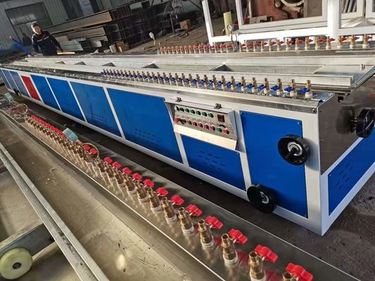 Giá tốt. Đường đẩy cao tốc hồ sơ nhựa PVC Thiết bị hồ sơ trần / cửa sổ trực tuyến