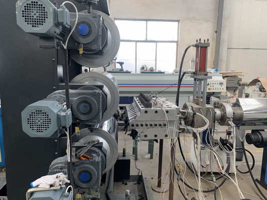 Giá tốt. Máy tạo bọt PVC đôi trục vít đôi trực tuyến