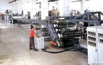 Giá tốt. Máy ép đùn bọt PVC 380V 50HZ, dây chuyền sản xuất ván nhựa trực tuyến