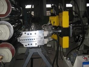 Giá tốt. Mẫu xây dựng 1220mm WPC / Máy làm bảng nội thất WPC ISO 9001 trực tuyến