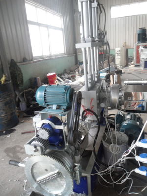 Giá tốt. PP / PE Hai giai đoạn Spaghetti tái chế hạt nhỏ Máy đùn trục vít đơn trực tuyến