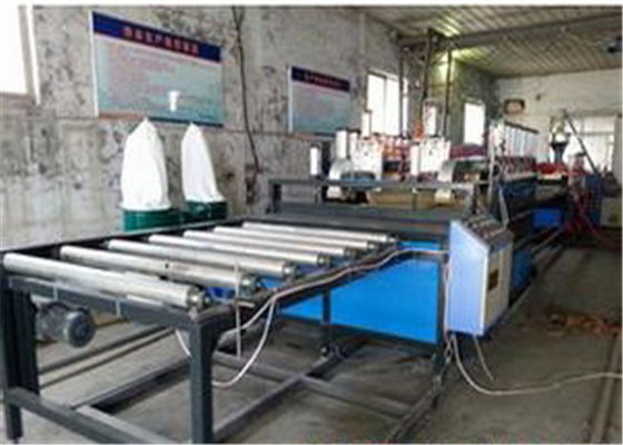 Giá tốt. PVC PP PE Bọt Máy ép đùn nhựa cho nội thất trực tuyến