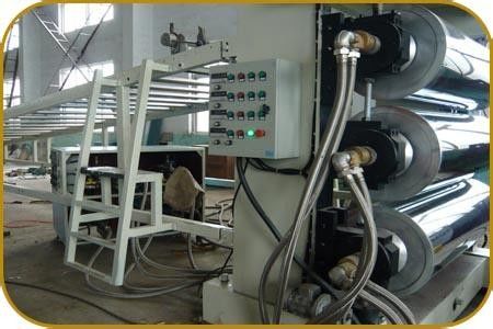 Giá tốt. Điều hòa không khí Tấm nhựa ép đùn Tái chế PET cho quảng cáo trực tuyến
