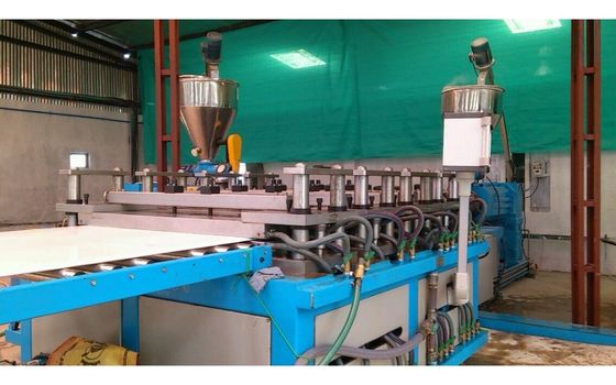 Giá tốt. Máy ép bọt trục vít hình nón đôi chuyên nghiệp WPC / Máy đùn trực tuyến