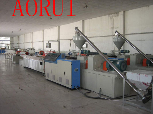 Giá tốt. Dây chuyền sản xuất hồ sơ PVC WPC Hiệu quả cao cho trang trí / trần trực tuyến